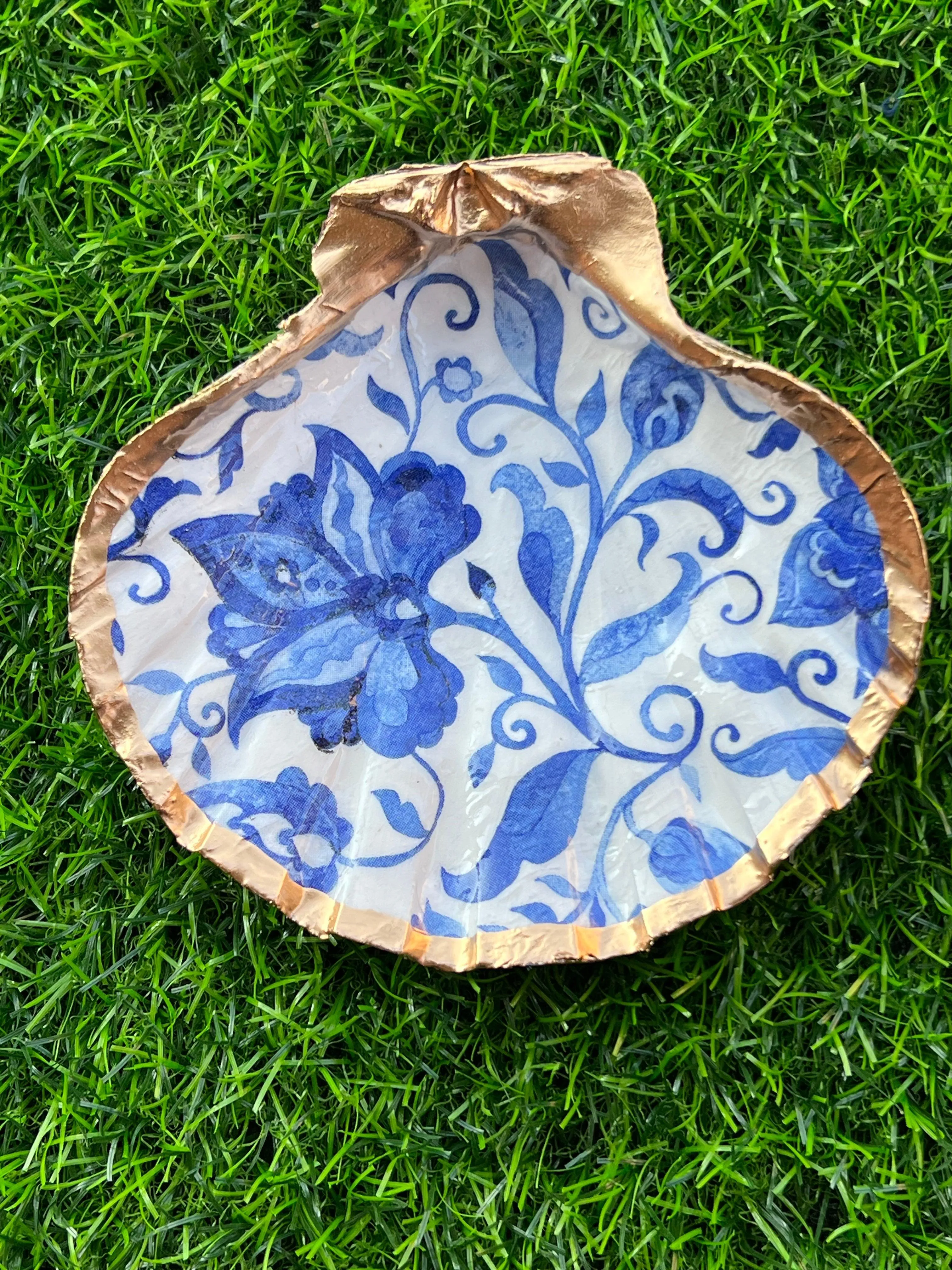 Blue Delft Trinket Shell