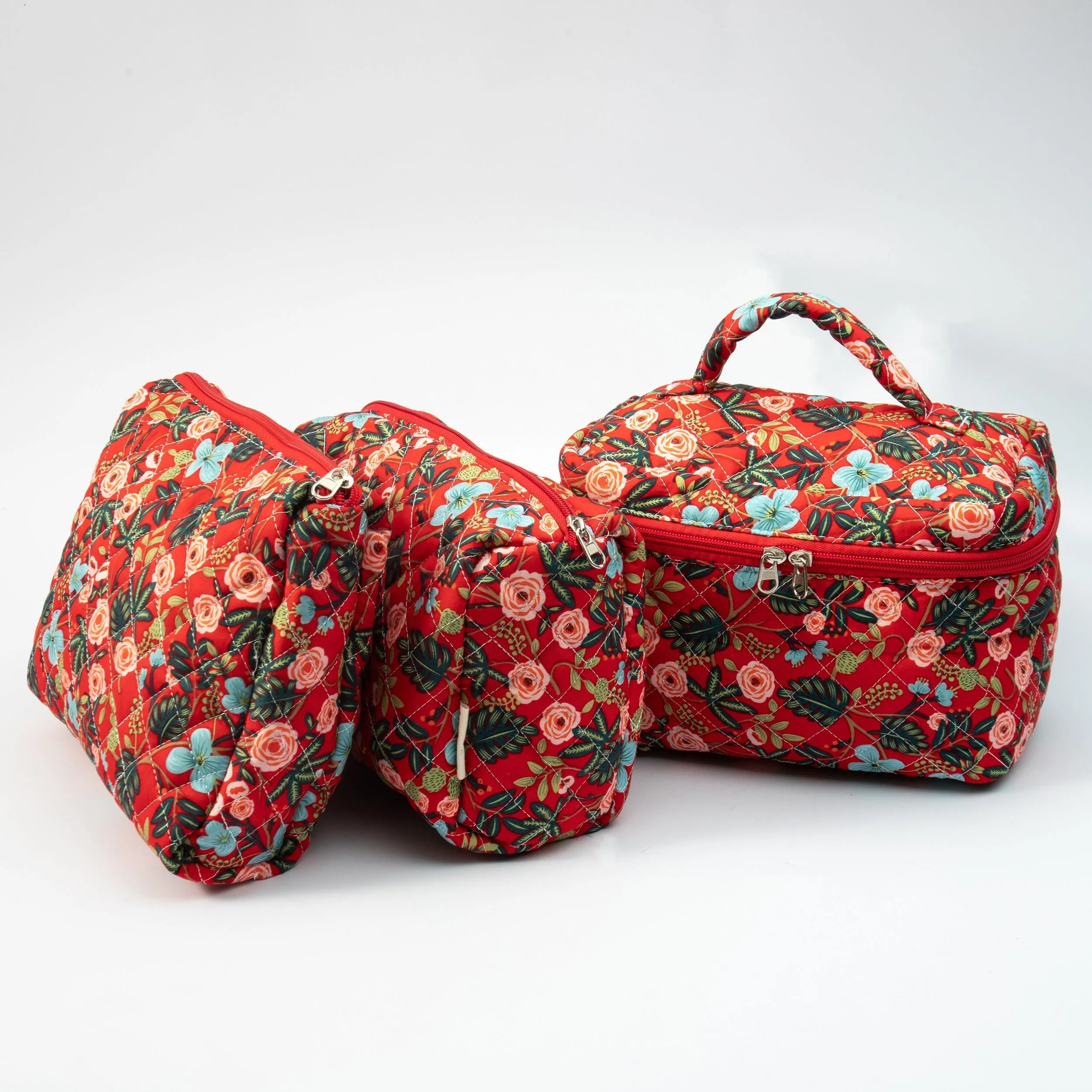 Floral Quilted Makeup Pouch - Travel-Friendly Cosmetic Bag