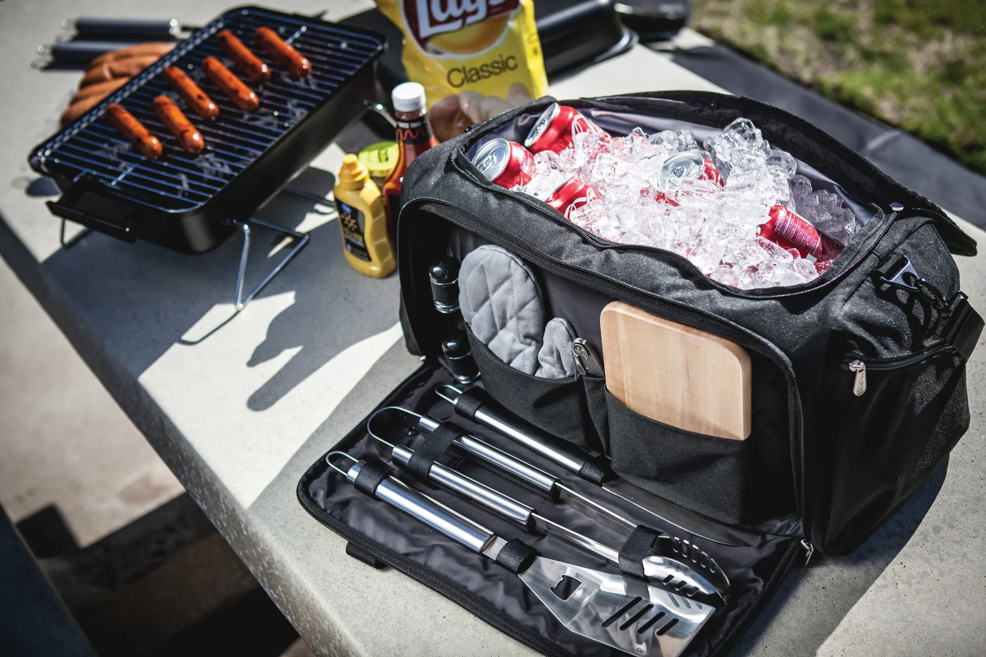 Georgia Bulldogs - BBQ Kit Grill Set & Cooler