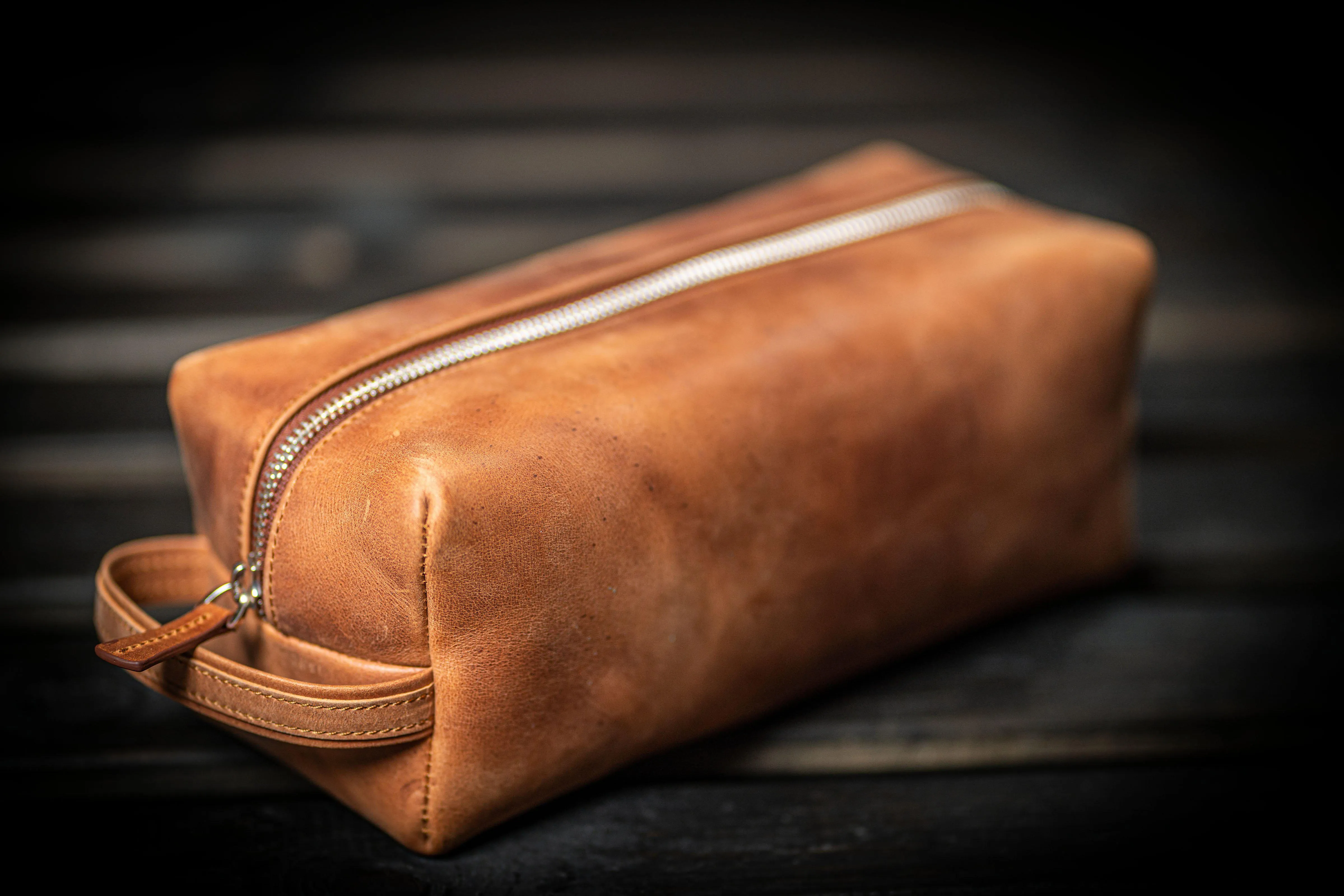 Leather Classic Dopp Kit & Travel Toiletry Bag - Crazy Horse Tan