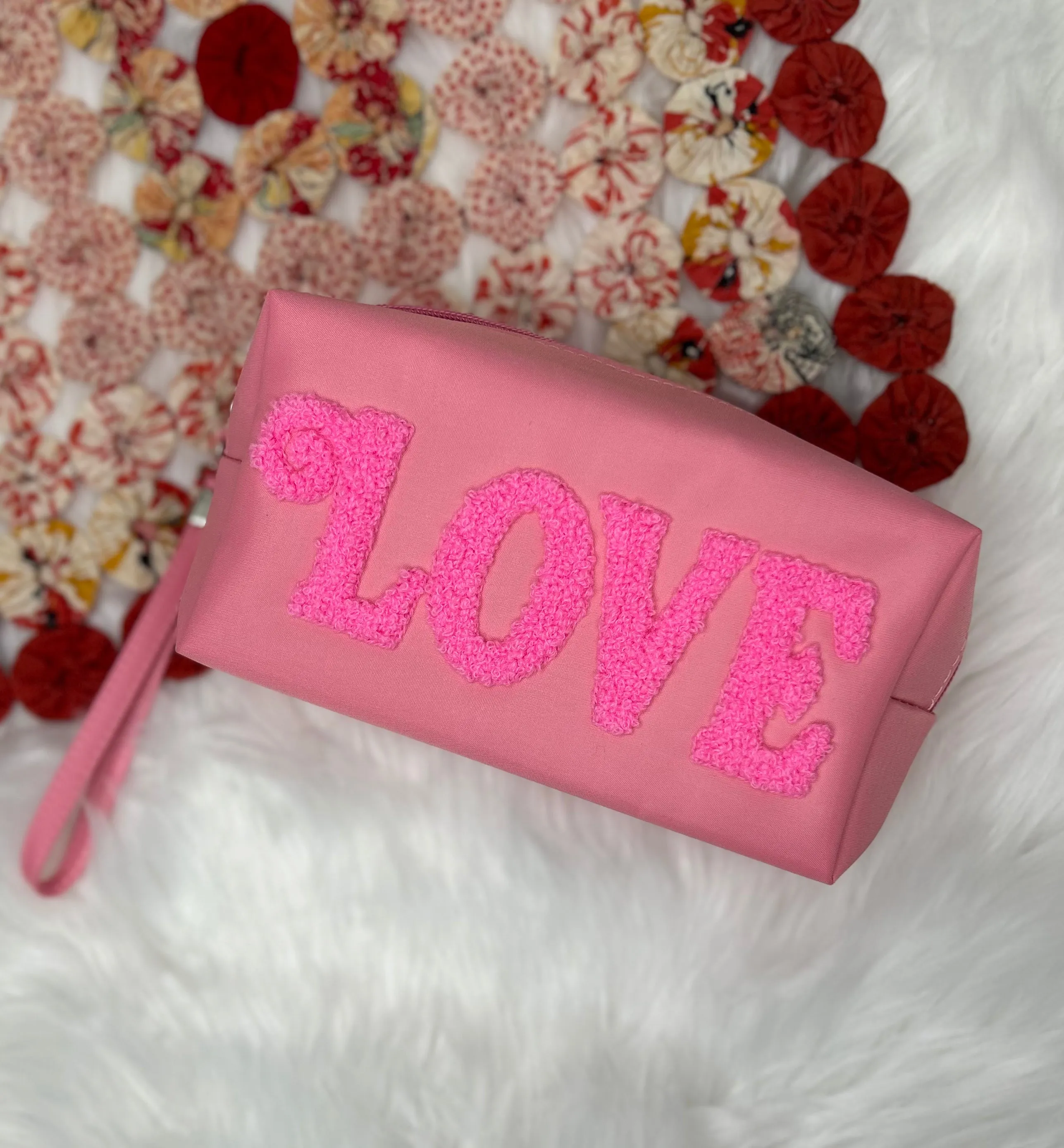 Love Puffy Letter Travel Bag