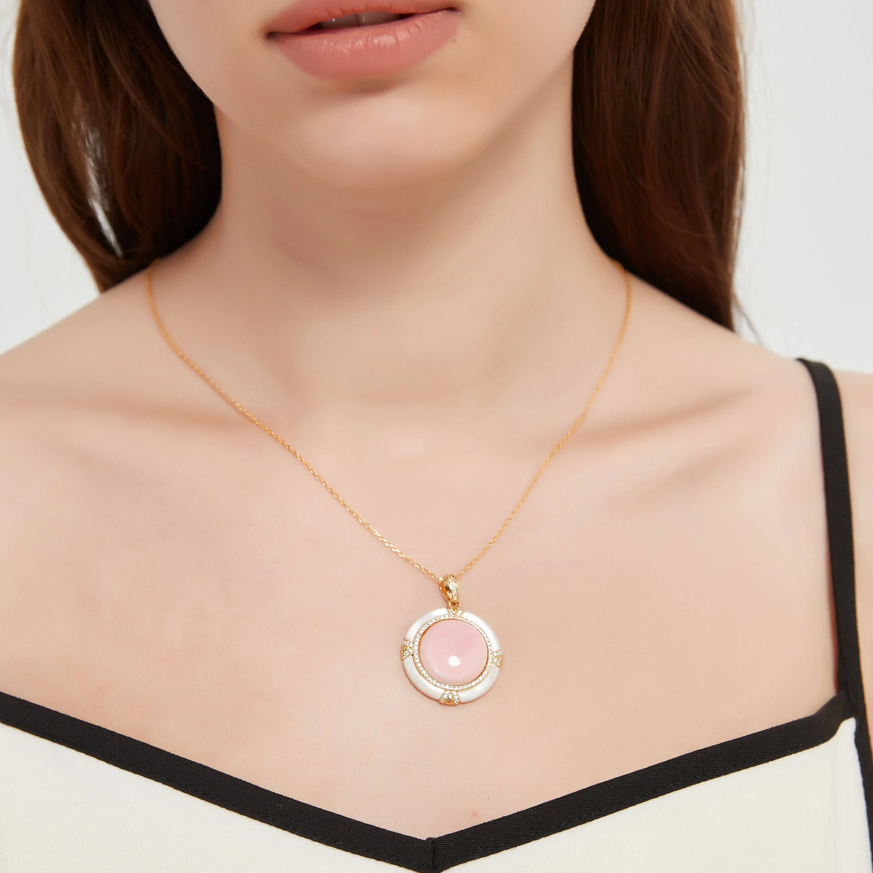 Pink Queen Conch Shell Princess Pearls Necklace