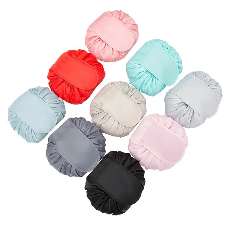 Portable and waterproof cosmetic bag