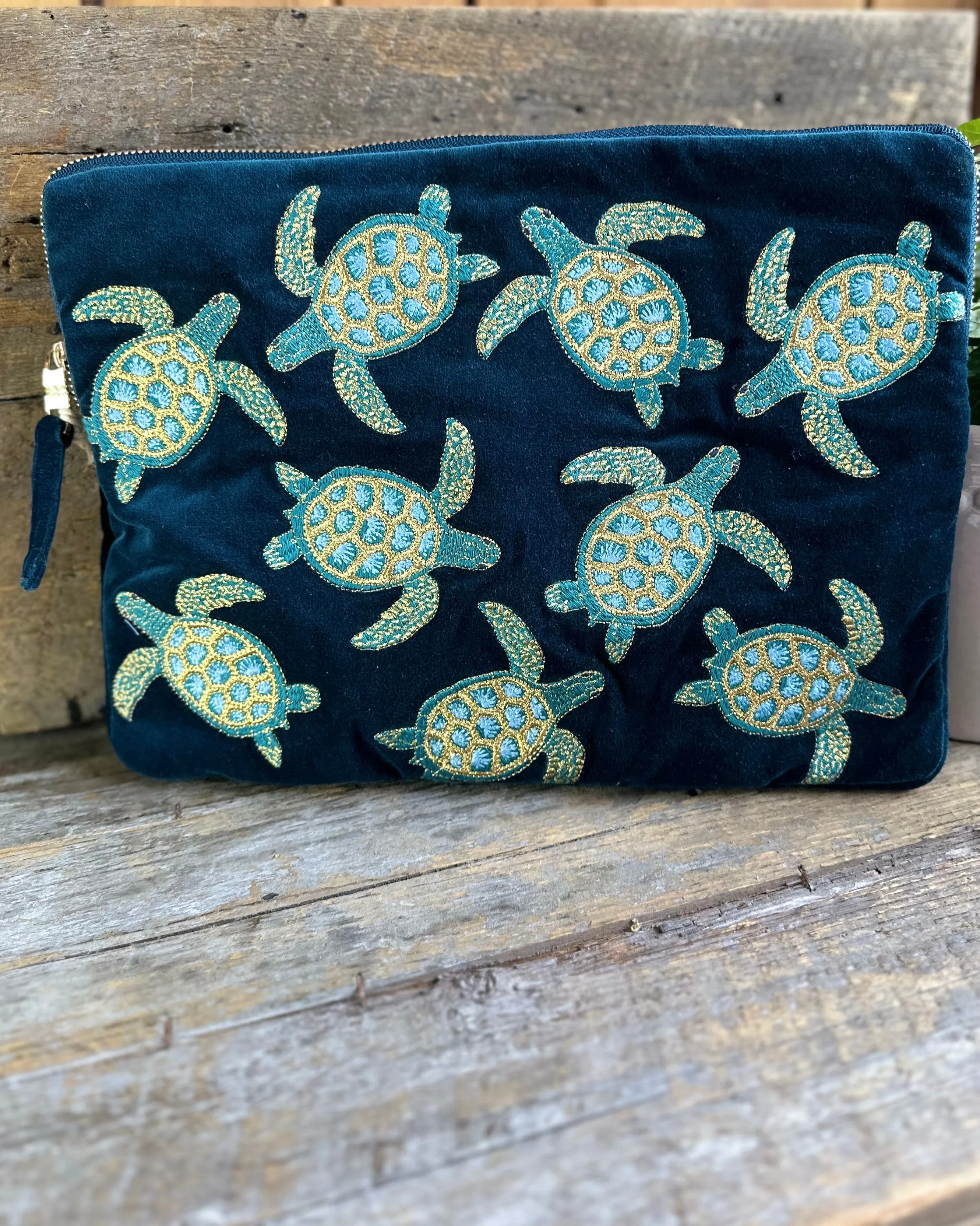 Turtle Velvet Laptop Bag - Marine Navy