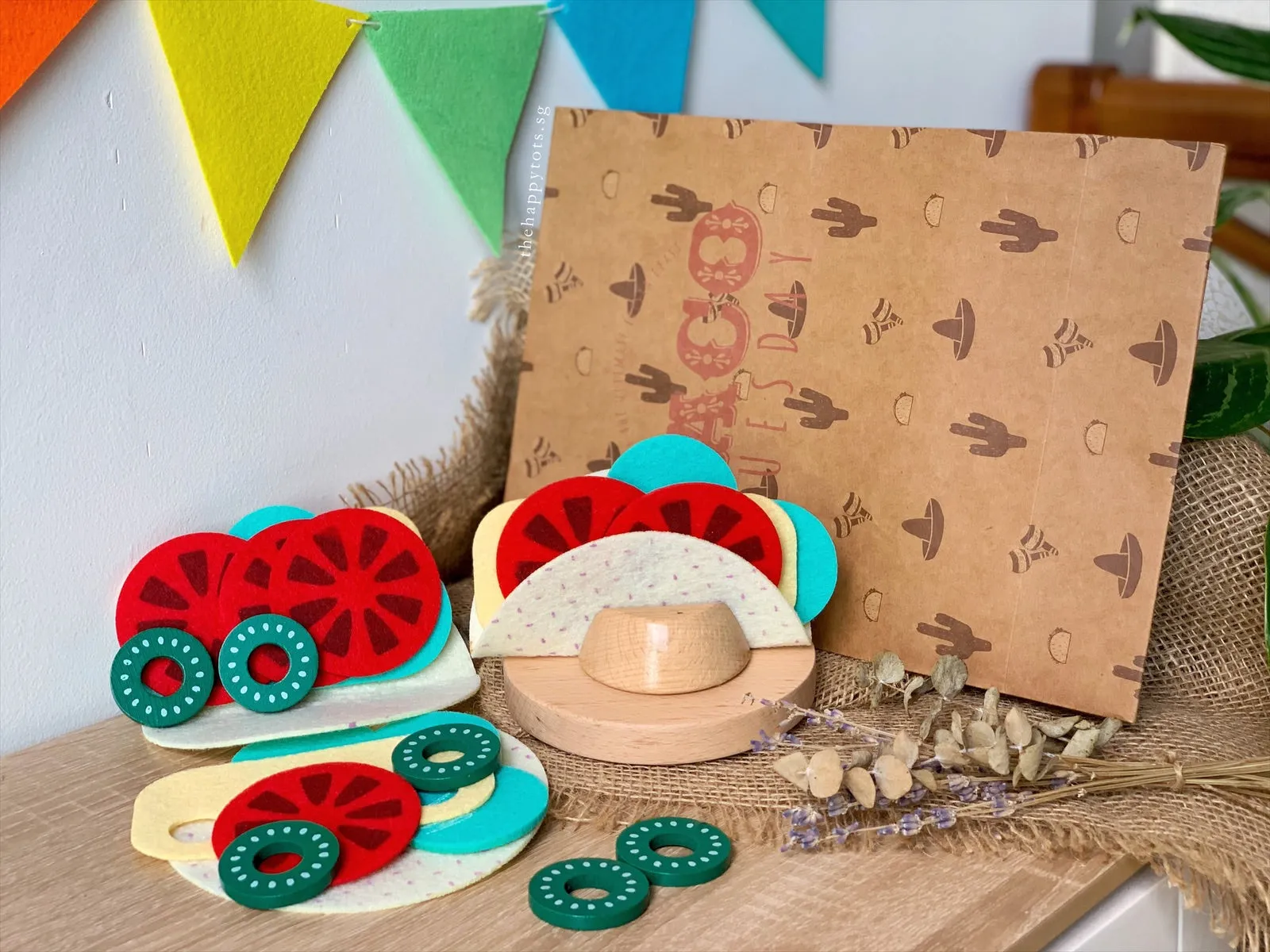 Wood & Felt Taco Play Set